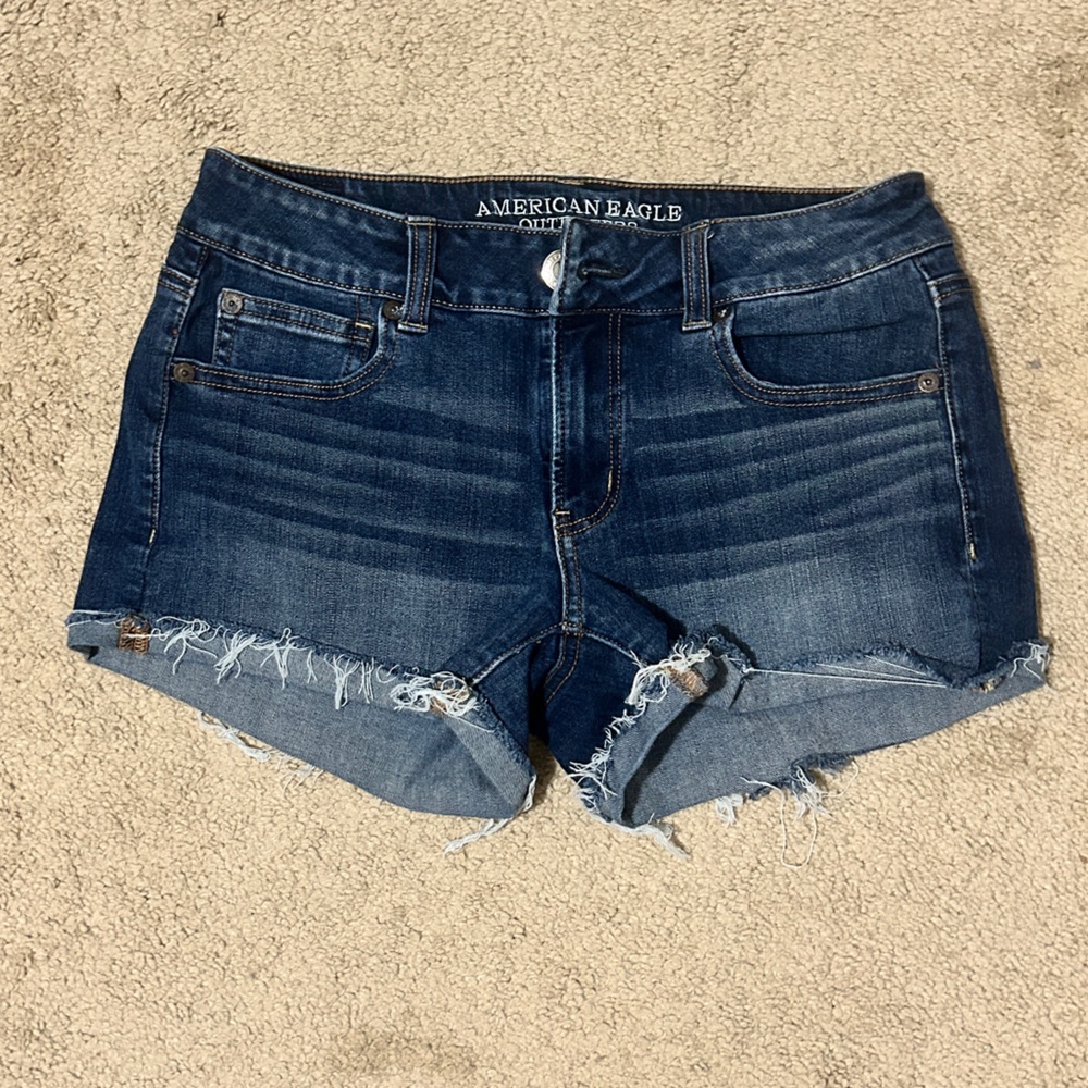 American Eagle Shortie Size 6 - barely worn